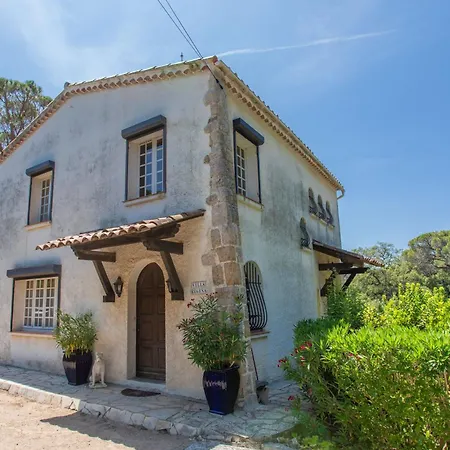 Regina 500 Metres De La Roquebrune-sur Argens
